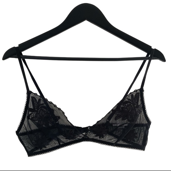 Urban Outfitters Out From Under Black Floral Lace Bralette - Picture 1 of 4